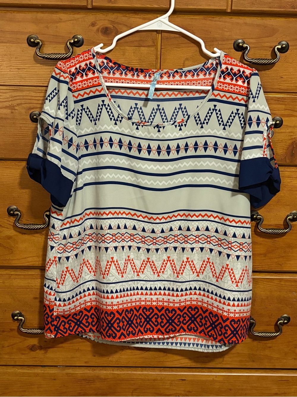 Short Sleeve Geometric Print Blouse - Navy & Red